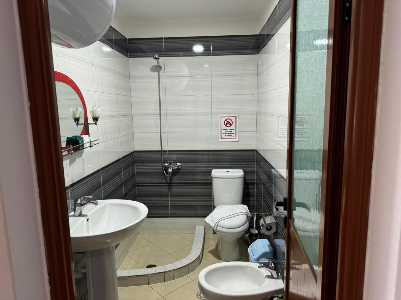 Vlora Villa Exterior photo